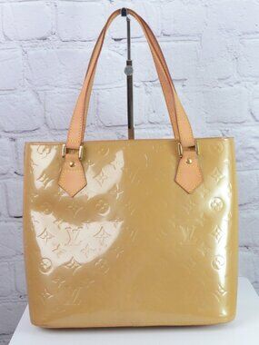 LOUIS VUITTON Houston Monogram Vernis Handbag - with Call Outs
